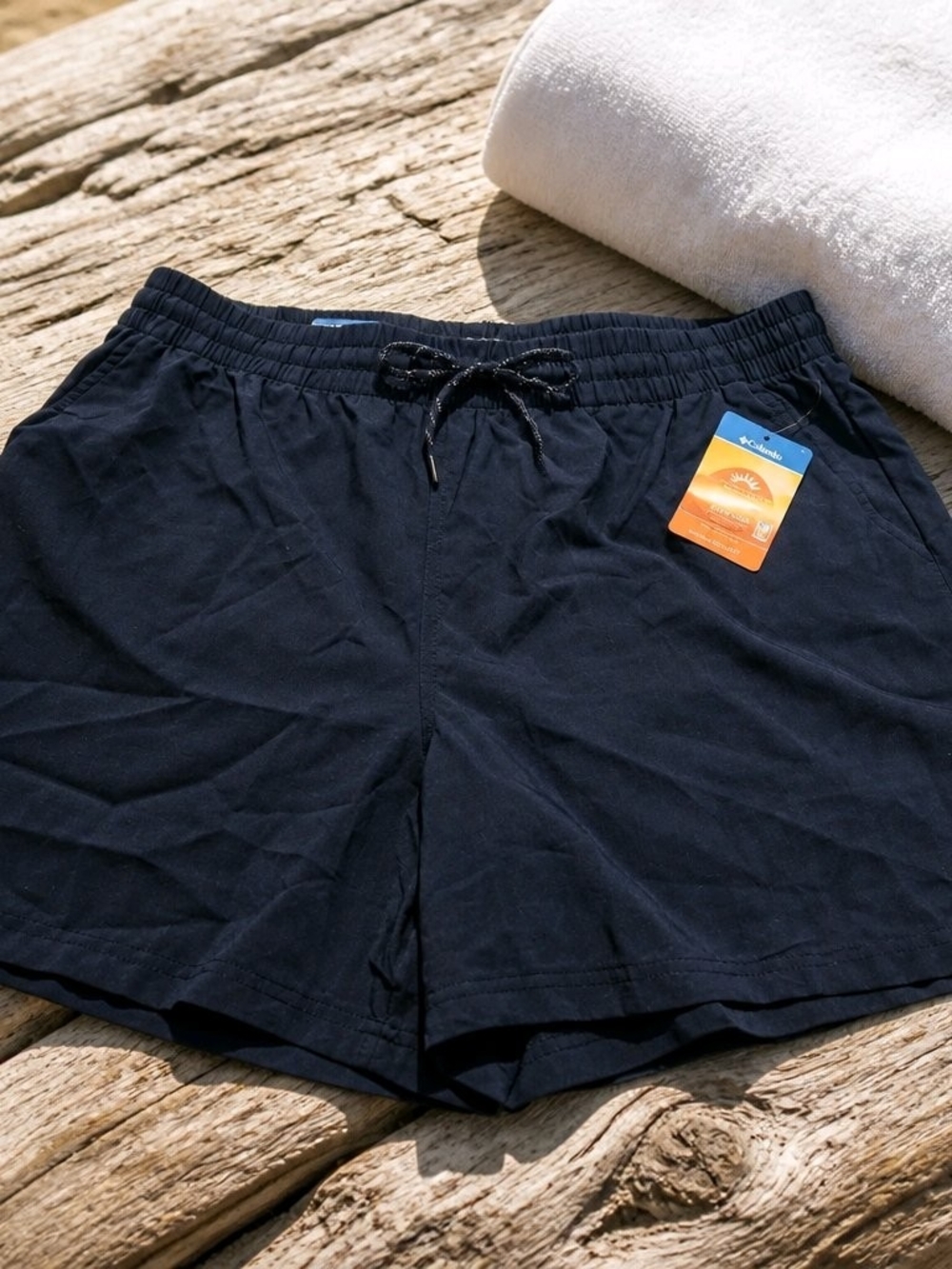 Columbia Women's Navy Elastic Waist Cargo Shorts